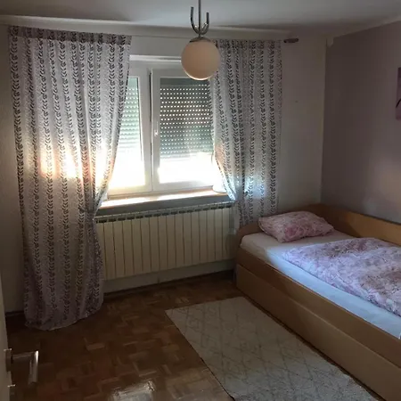 Apartman Bubi * リヴノ