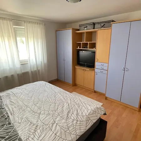 Apartman Bubi リヴノ